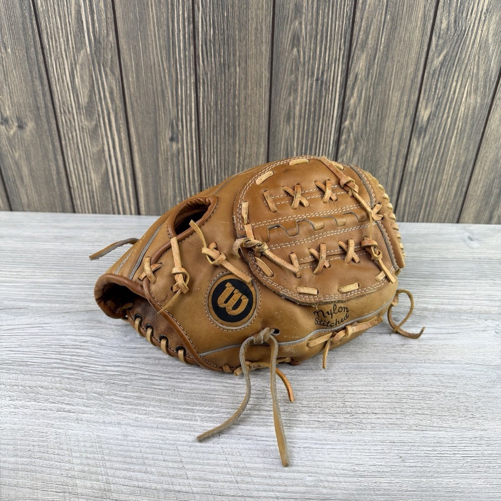 Wilson Leather Baseball Fielders Glove Mitt A2245 Bruce Sutter RHT 11"